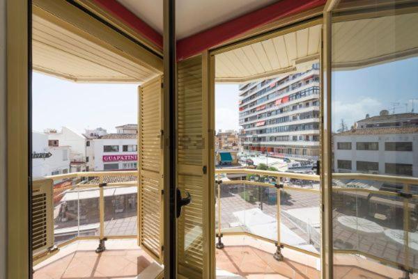 Puerta Del Sol Trm Only Adults Aparts Torremolinos Eksteriør billede