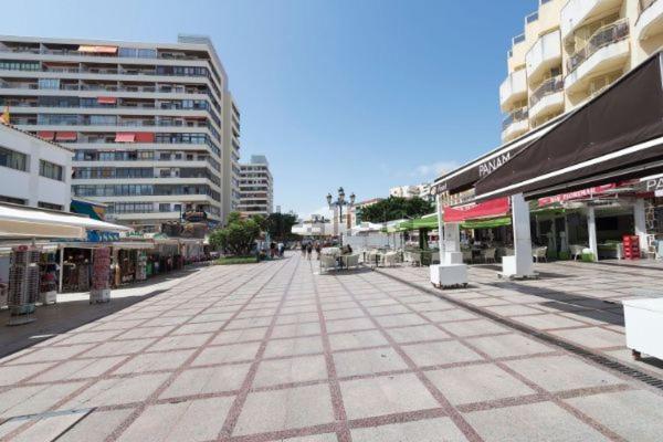 Puerta Del Sol Trm Only Adults Aparts Torremolinos Eksteriør billede