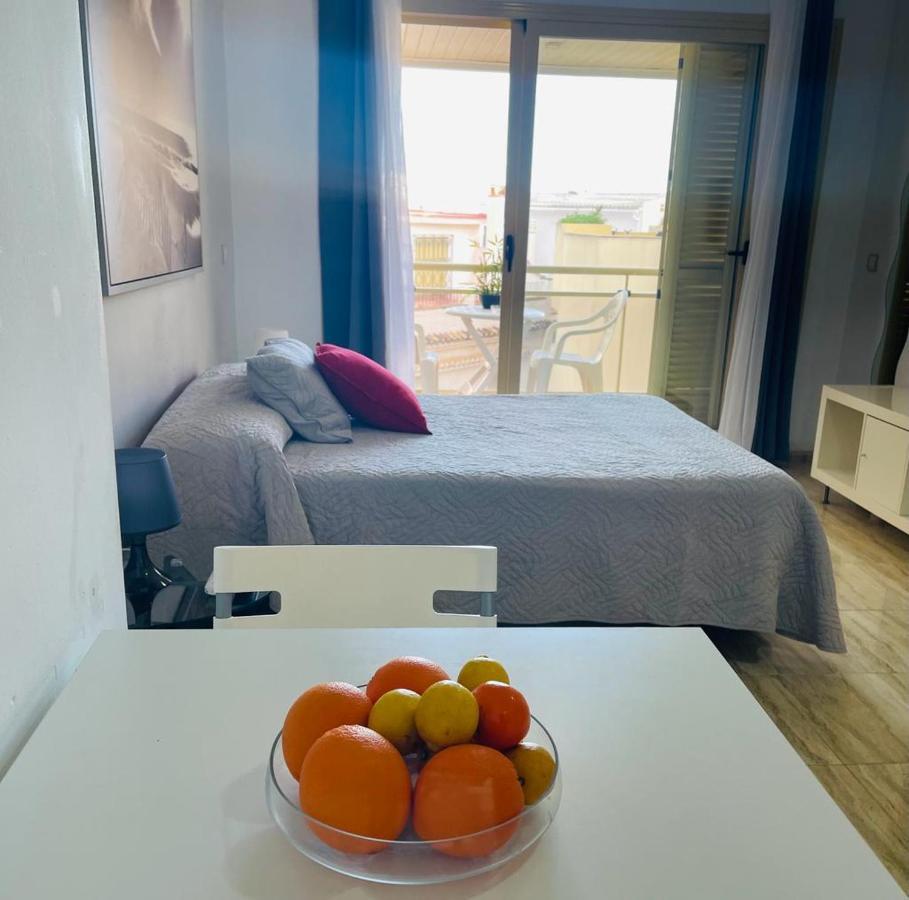 Puerta Del Sol Trm Only Adults Aparts Torremolinos Eksteriør billede